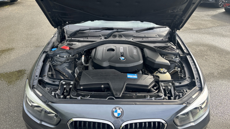 BMW 1 Series 118i [1.5] Sport 5dr [Nav/Servotronic] Petrol Hatchback